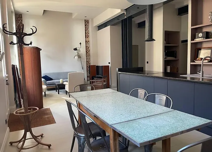 Daire Loft Convivial Et Spacieux, Comme Maison *